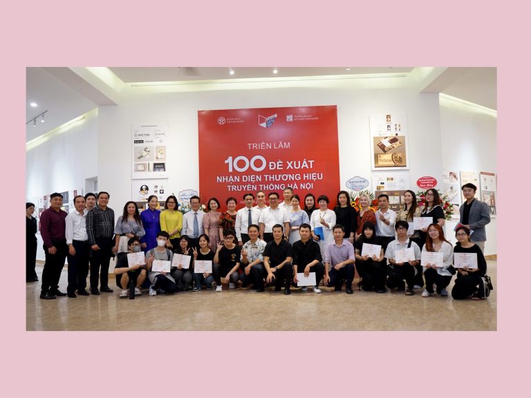 Khai mạc triển lãm: “100 đề xuất nhận diện thương hiệu truyền thống Hà Nội”